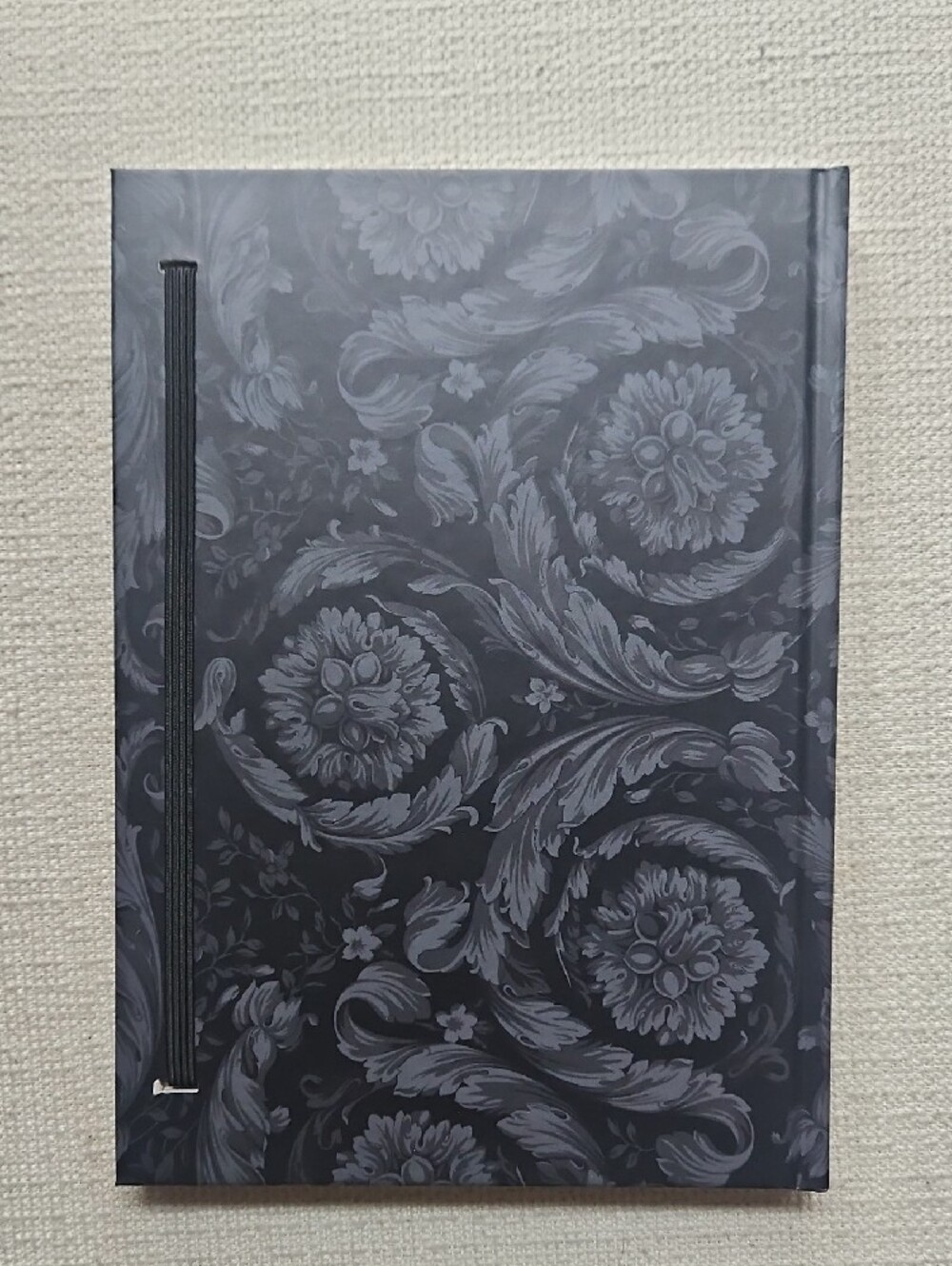 VERSACE JOURNAL - Picture 6 of 15